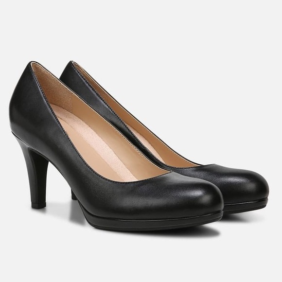 Naturalizer Shoes - Naturalizer Michelle pump in black leather size 11 Wide